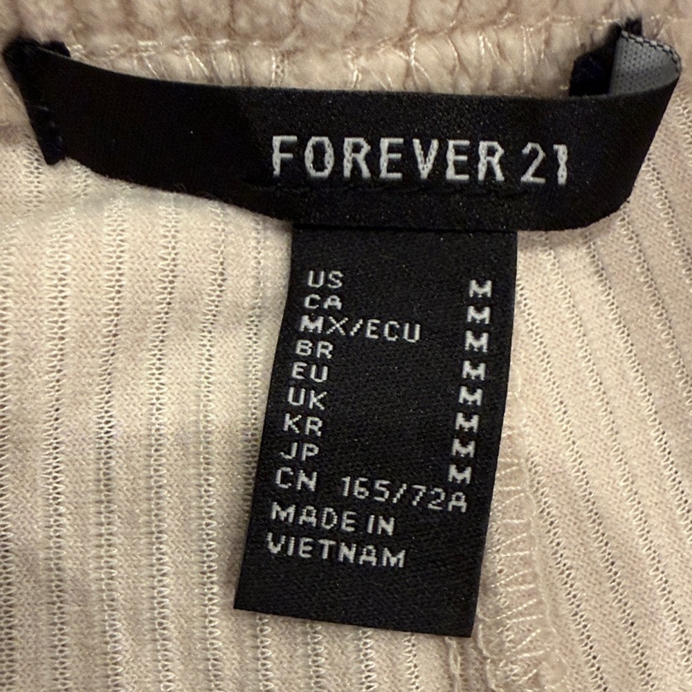 NWOT, Forever 21 Cream flared pants - Picture 4 of 6